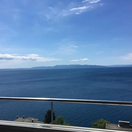 Rijeka Fiorino Apartment
